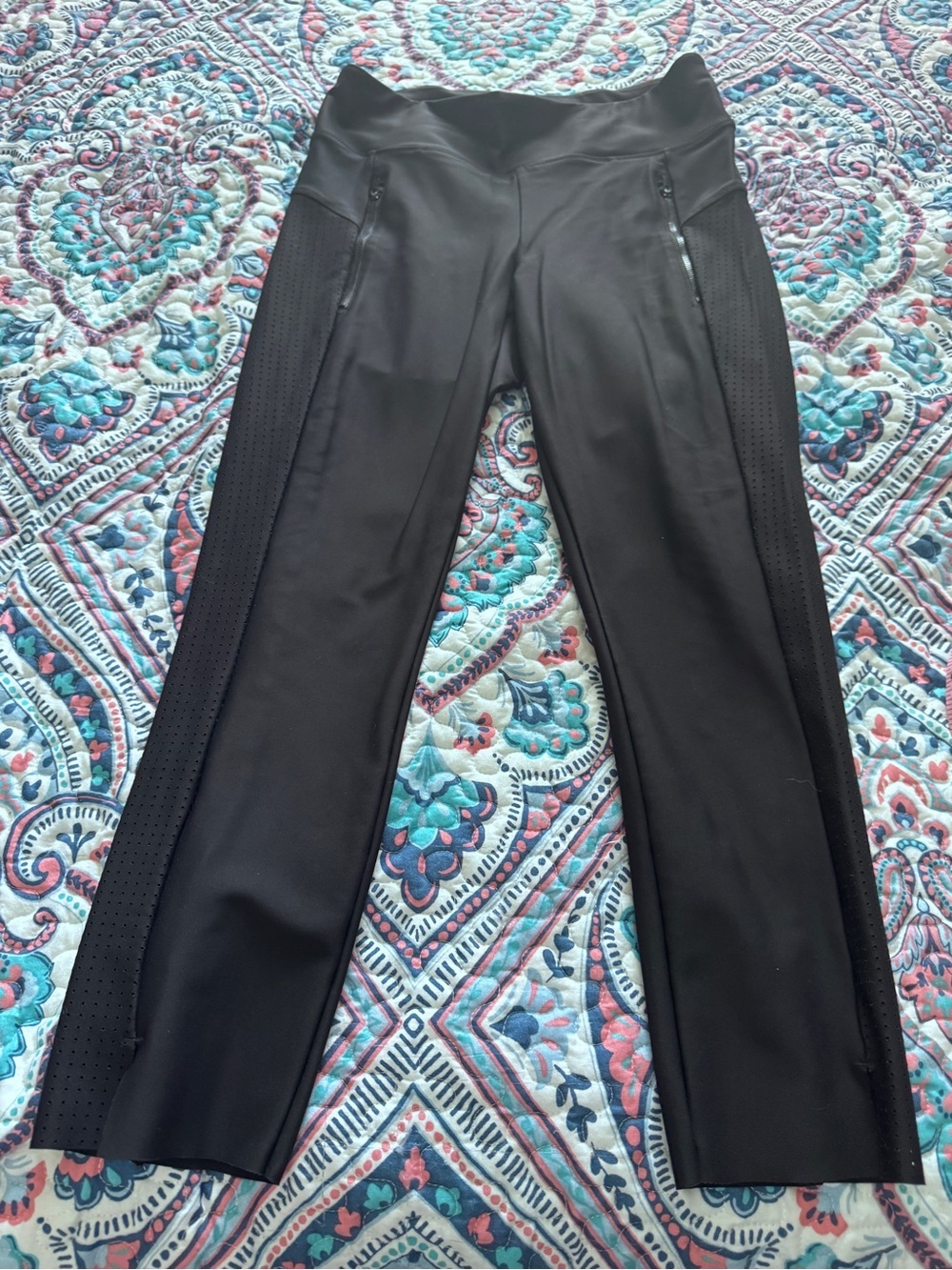 Athleta Stellar tight legging pants-Black-Small
